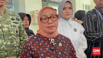 Menteri PPPA Arifah Fauzi saat berbicara kepada awak media