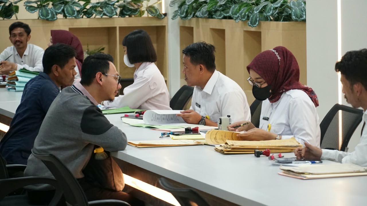 Dulu-Pemohon-yang-Cari-Petugas-Ukur-Sejak-Ada-Pen