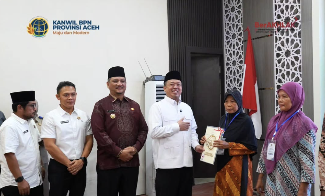 Menteri-ATR-Kepala-BPN-Targetkan-Pemulihan-2-000-S