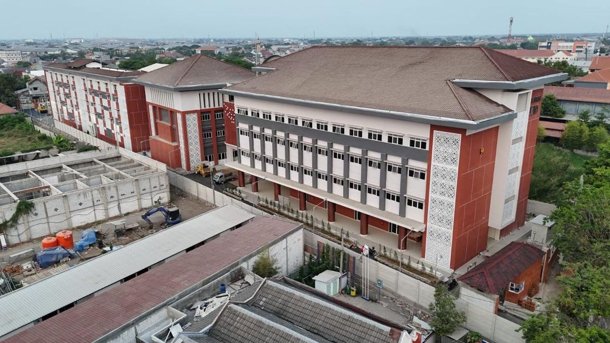Gedung Pondok Pesantren Al-Khoziny yang sedang dibangun kembali