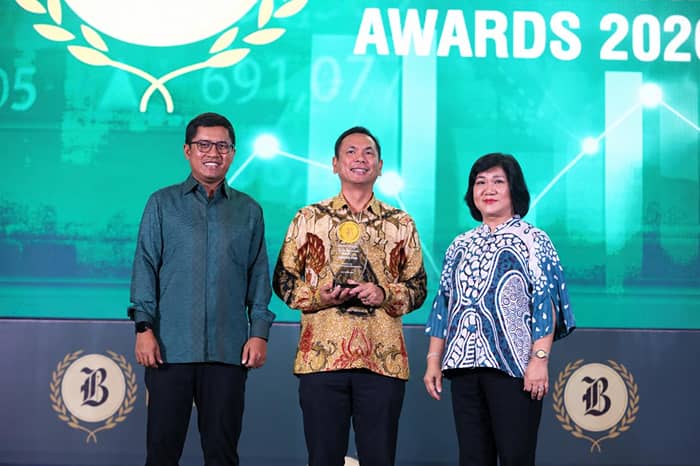 PT Bank Danamon Indonesia menerima penghargaan Best Performance KBMI 3 di BIFA 2026