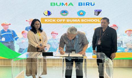 Penandatanganan kerja sama pada kick-off BUMA School 2026/2027