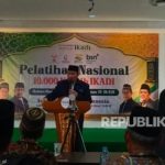 Cegah Banjir, Kanal Makassar Dibersihkan dari Eceng Gondok