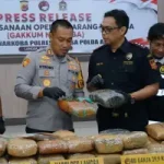 Barang bukti narkotika yang diamankan Polres Langsa dalam konferensi pers Operasi Sarang Narkoba 2026