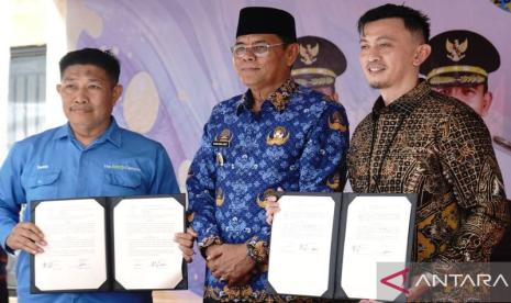 Pelaku UMKM Sumbawa mengikuti pembinaan usaha bersama pemerintah daerah
