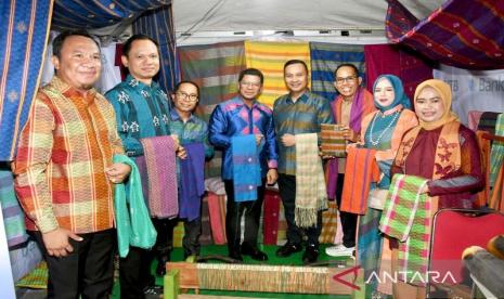 Bupati Dompu Minta Perbankan Jemput Bola Perluas Akses Keuangan Warga