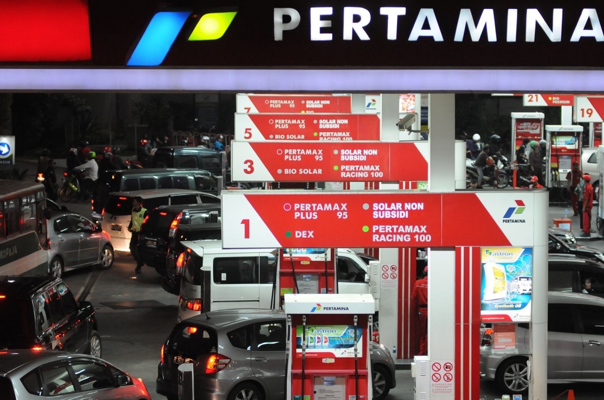 Pengisian bahan bakar di SPBU