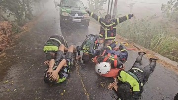 Hujan Akhirnya Turun di Kalimantan dan Sumatra, Relawan Karhutla Bernapas Lega