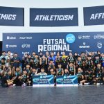 Pemain futsal UNY merayakan gelar juara bersama di lapangan