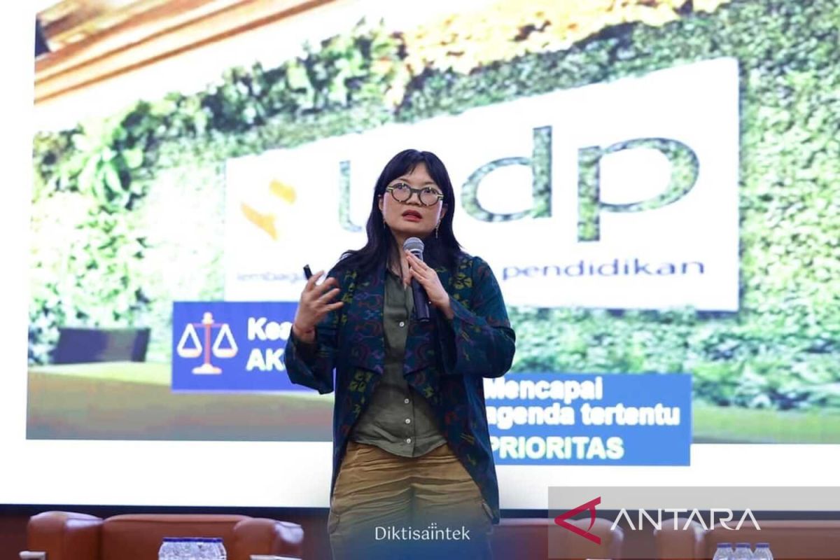 Stella Minta Beasiswa Dirancang untuk Mendukung Pembangunan Nasional