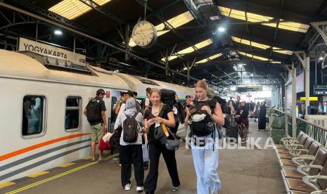 264.335 WNA Naik Kereta Api di Daop 6 Yogyakarta hingga September 2026, Tumbuh 7,8 Persen