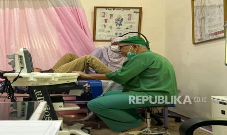 Sendi Sehat untuk Ibadah Nyaman, Profesor Ortopedi Ingatkan Rawat Lutut Sejak Dini