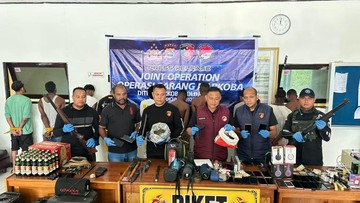 Kampung Vietnam di Jayapura Digerebek, 2 Karung Ganja Disita