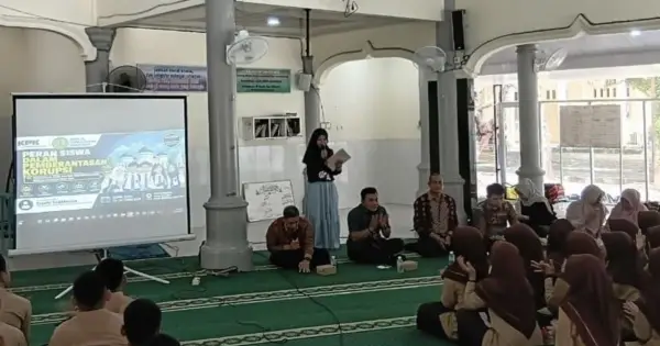 Rahmi Istiqamah, Anak Muda Aceh Penggerak Literasi Antikorupsi