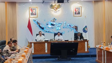 Rapat koordinasi penyaluran bantuan presiden untuk UMKM terdampak bencana