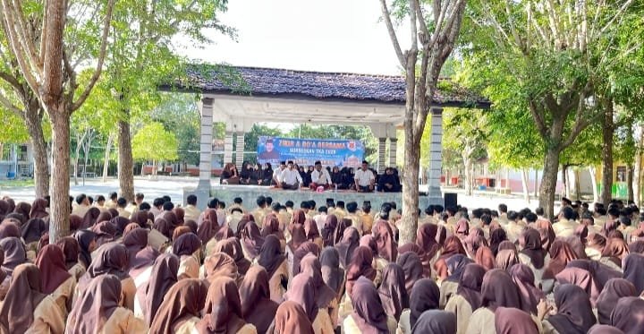 Jelang TKA 2026, SMAN 1 Peureulak Gelar Zikir dan Doa Bersama