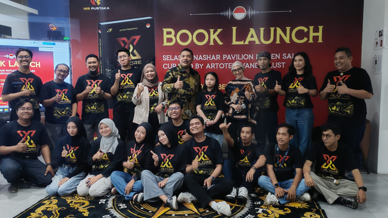 Peluncuran buku antologi XPLORE 98 Frequencies of Indonesia pada peringatan Sumpah Pemuda