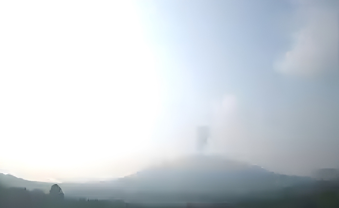 Gunung Ibu Erupsi, Kolom Abu 500 Meter dan Status Tetap Waspada