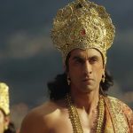 Ranbir Kapoor sebagai Rama bermahkota emas dalam materi promosi film Ramayana
