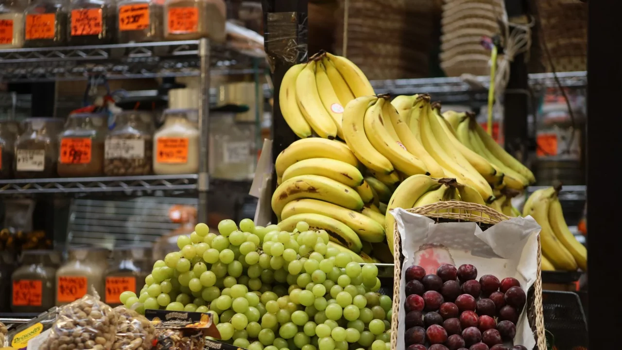 fresh fruits healthy lifestyle