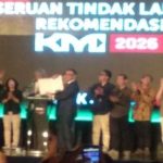 Wamenbud Giring Ganesha dalam sebuah kegiatan Konferensi Musik Indonesia di Makassar