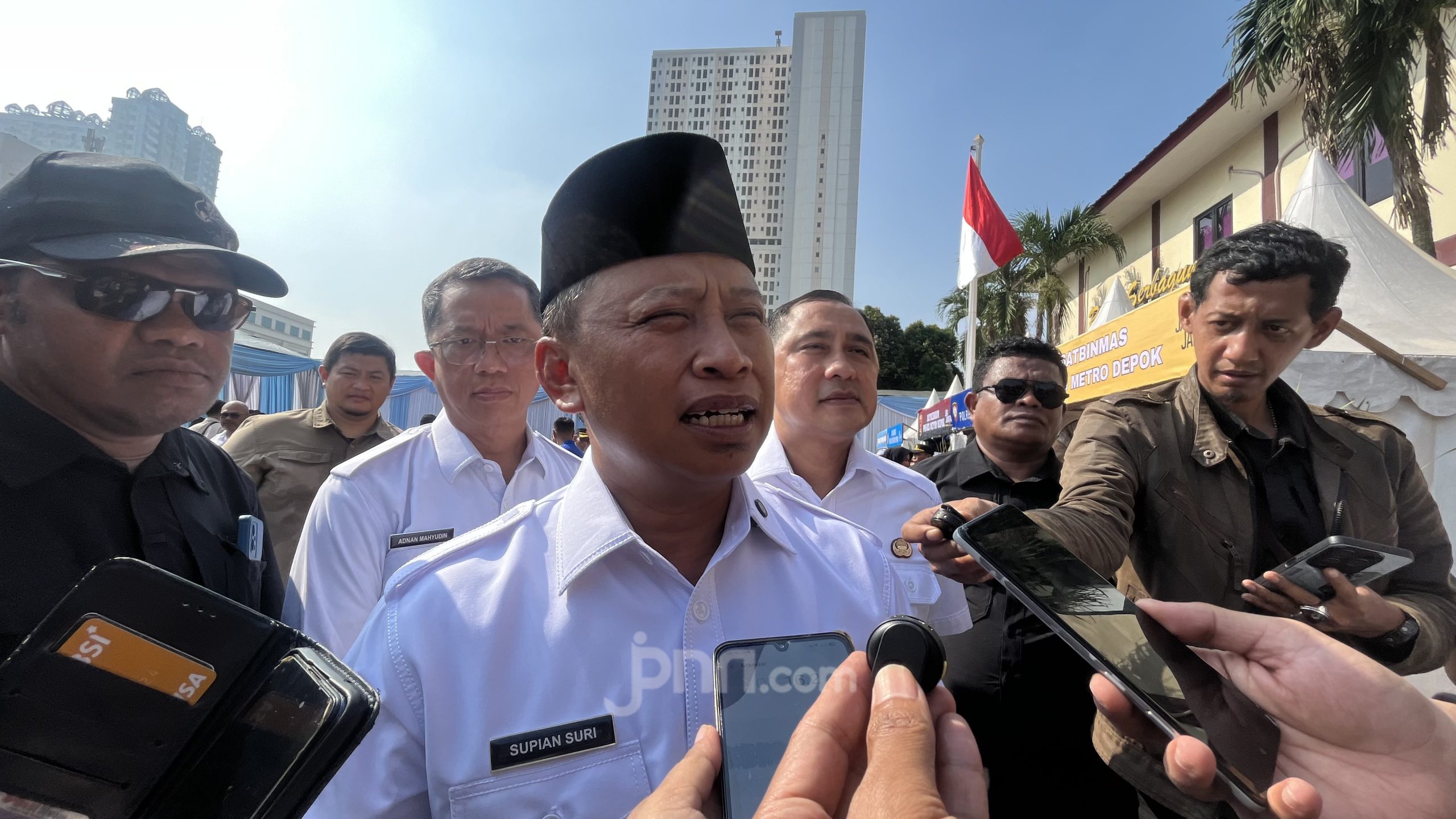 Wali Kota Depok Supian Suri seusai menghadiri acara groundbreaking pembangunan di Depok