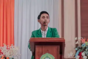 Presiden Mahasiswa IAIN Langsa Afsal Sabil saat menyampaikan pendapat