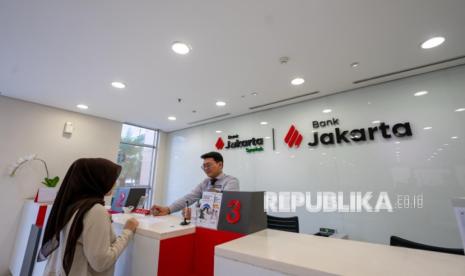Pelayanan perbankan di kantor bank untuk nasabah usaha mikro