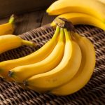 Sejumlah buah pisang matang yang tersusun rapi sebagai ilustrasi buah penunjang tidur