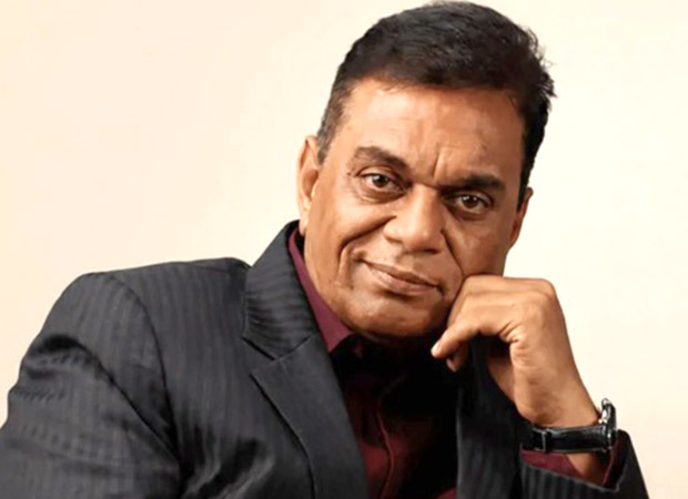 Produser CID B. P. Singh bersama para pemain serial CID