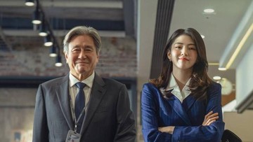Choi Min-sik dan Han So-hee sebagai pemeran utama film The Intern Korea di kantor