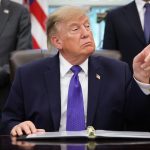 Presiden Amerika Serikat Donald Trump dalam foto yang dipakai artikel pemeriksaan fakta Snopes