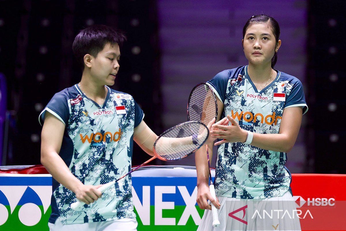 Ganda putri Indonesia Siti Fadia Silva Ramadhanti dan Amallia Cahaya Pratiwi bertanding di Hylo Open 2026