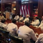 Suasana pertemuan pengusaha dan peserta program kepemimpinan di Hambalang