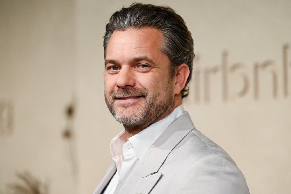 Joshua Jackson menghadiri sebuah acara gala