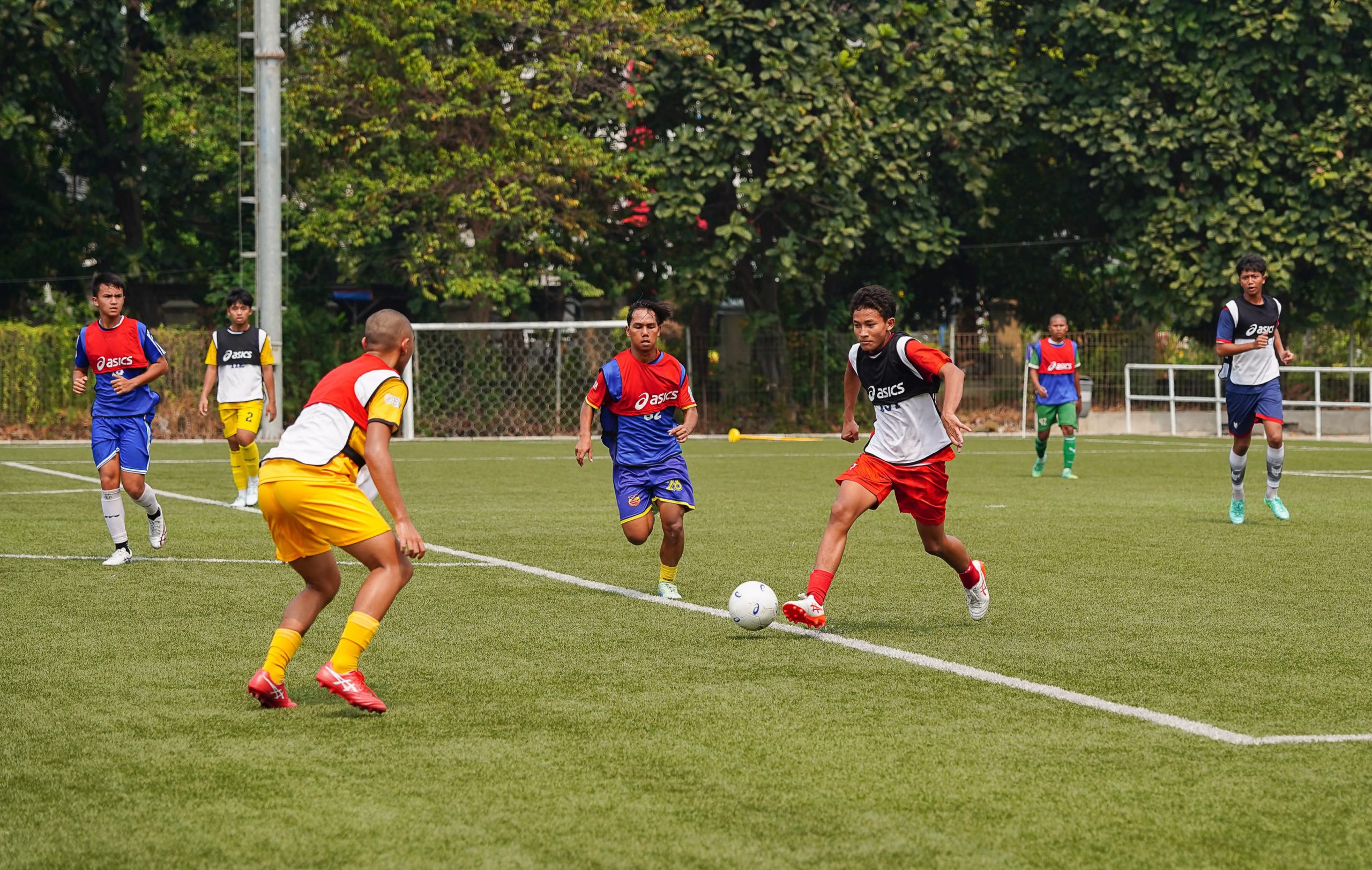 Seleksi pesepak bola muda dalam program ASICS Football Draft Combine